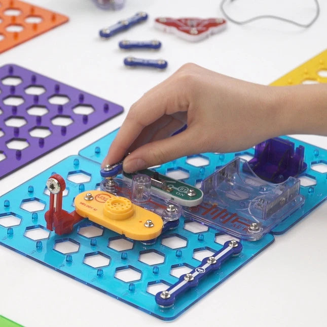 Snap Circuits MyHome - Best Building &amp; Construction for Ages 8 to 12 - US 3304