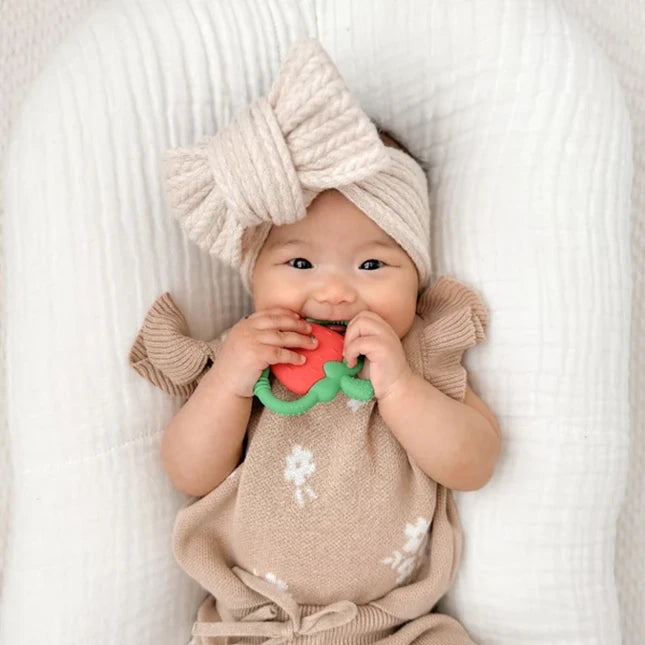 Chew Crew Easy-hold Silicone Teether - Best for Ages 0 to 2 - US 1819